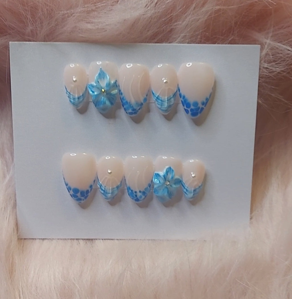 Ocean Pearl Press-On Nail Set
