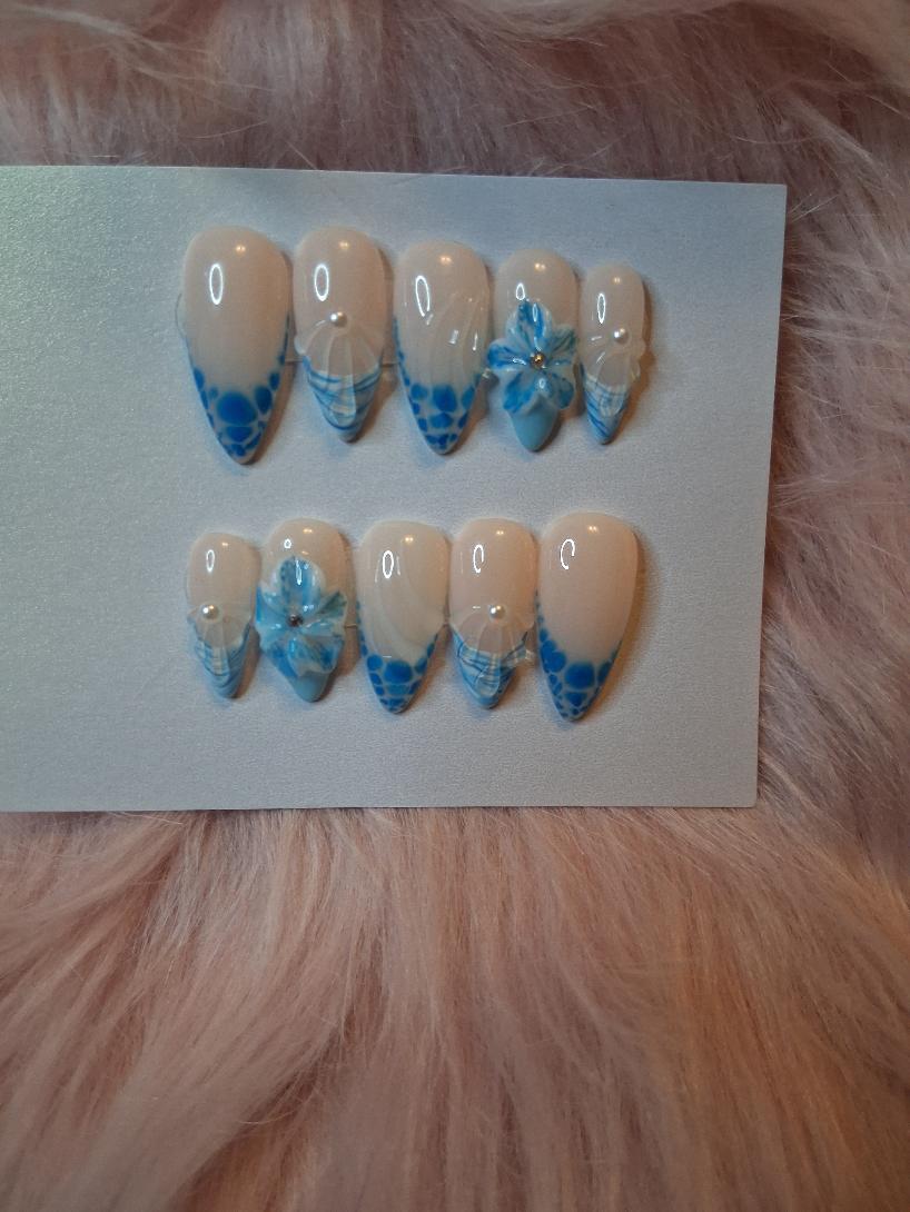 Ocean Pearl Press-On Nail Set