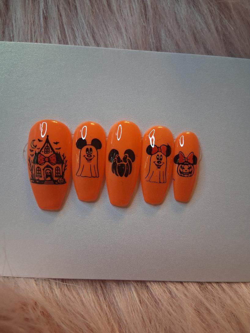 mickey boo Nail Set